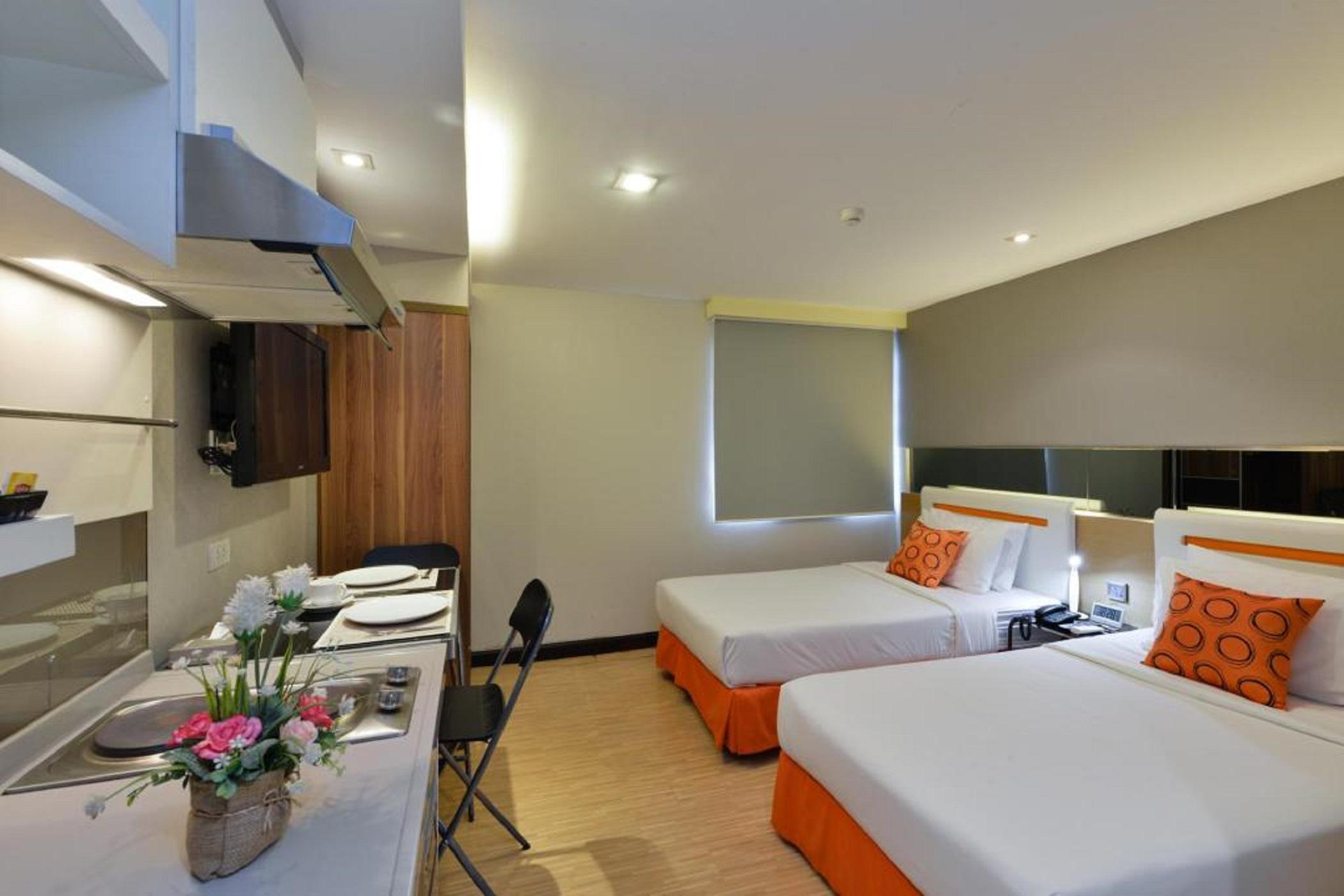 Arawana Express Phromphong Hotel Bangkok Exterior photo