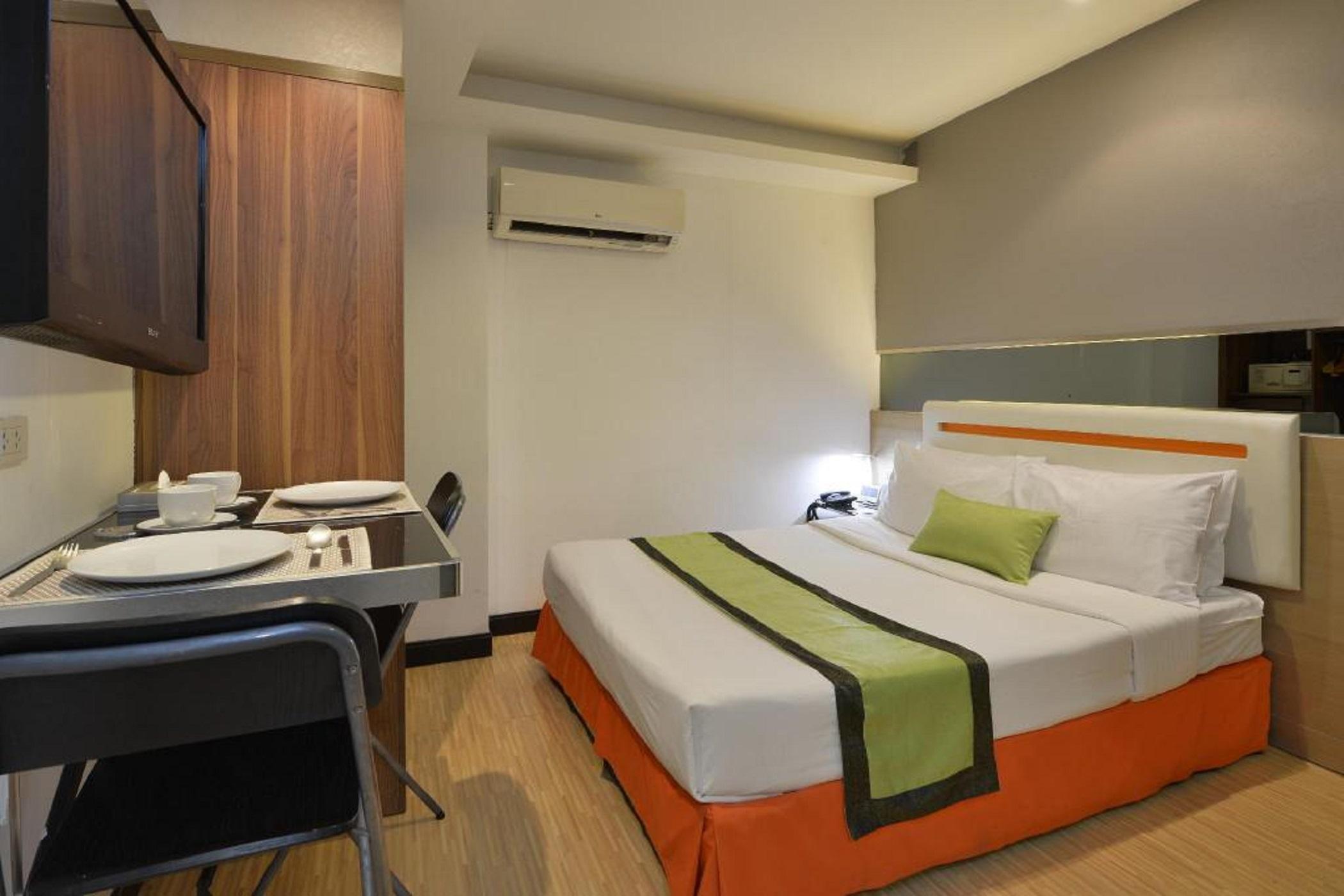 Arawana Express Phromphong Hotel Bangkok Exterior photo