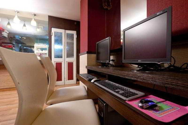 Arawana Express Phromphong Hotel Bangkok Facilities photo