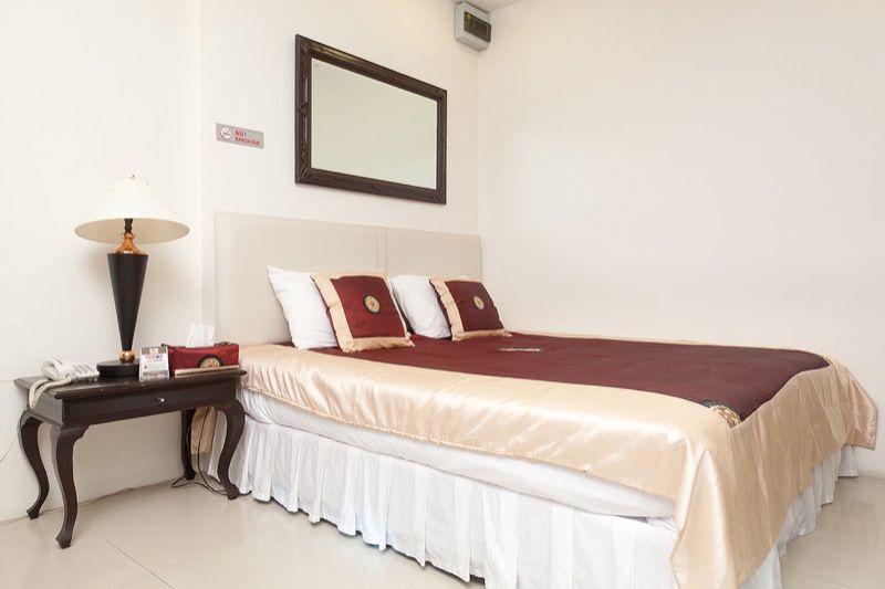 Arawana Express Phromphong Hotel Bangkok Exterior photo