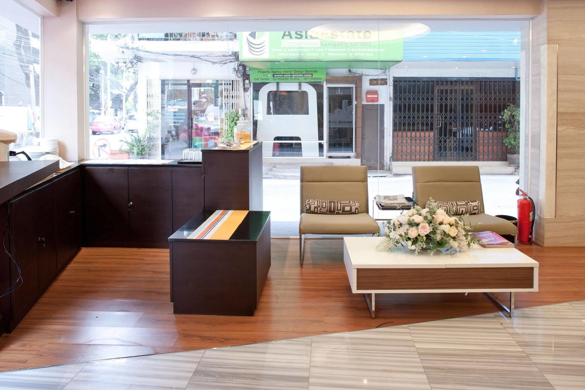 Arawana Express Phromphong Hotel Bangkok Exterior photo